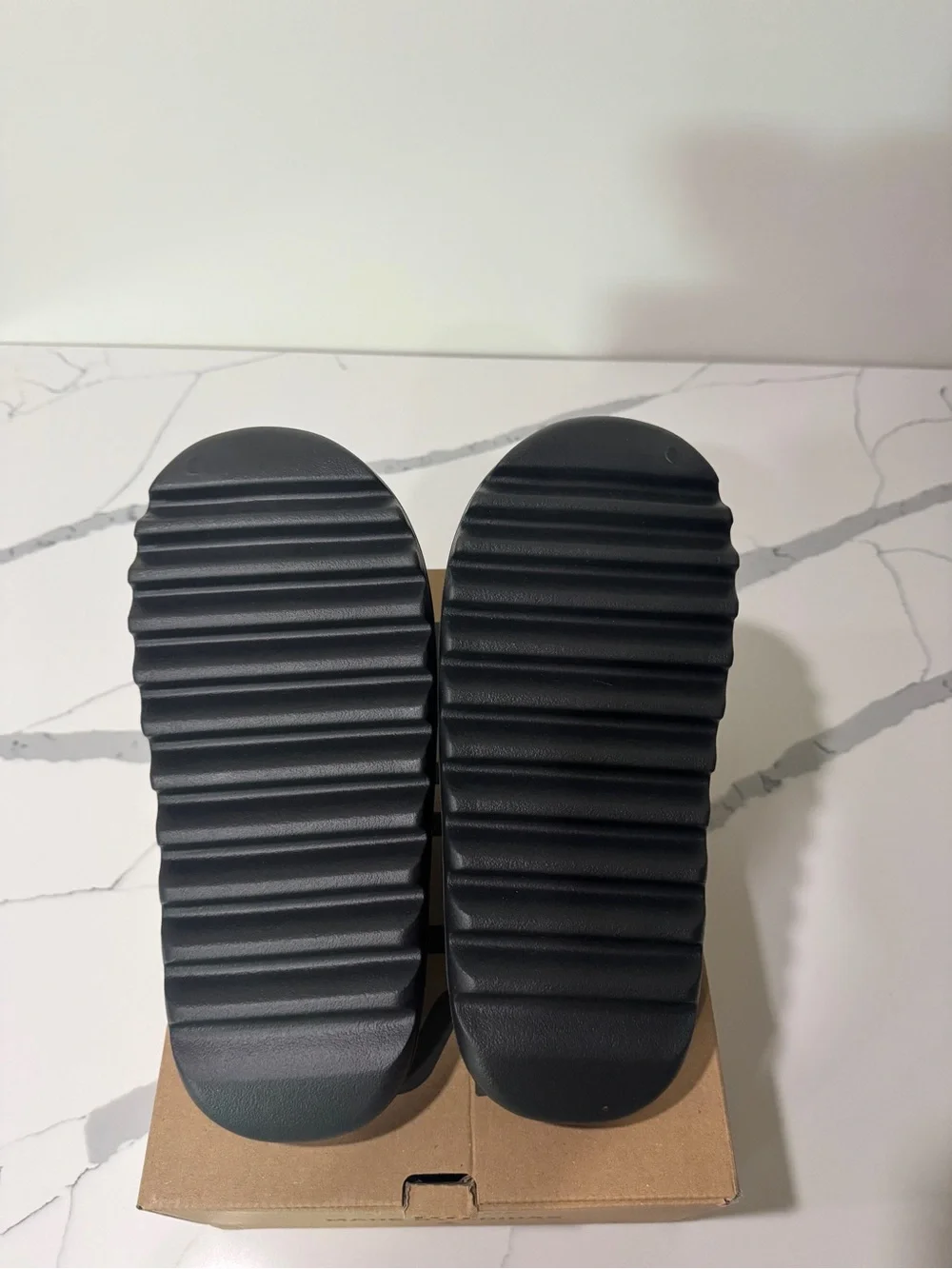 adidas YZY Slide in black